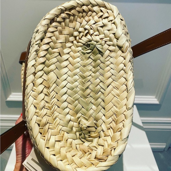 Brand new LOEWE Medium Palm Leaf and Leather Basket Bag - Picture 6 of 9